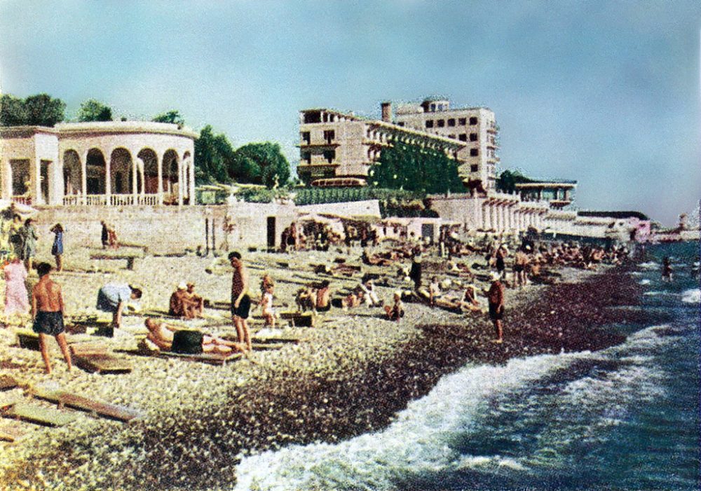 Сочинский пляж в 1952 или 1953 г.